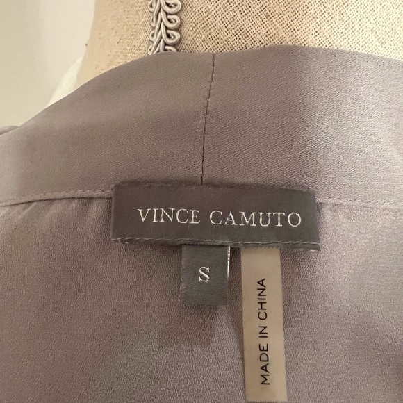 Vince Camuto Sleeveless Blouse - Picture 5 of 6